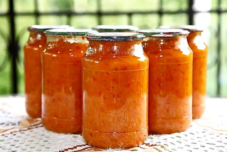 Густая кабачковая икра. 