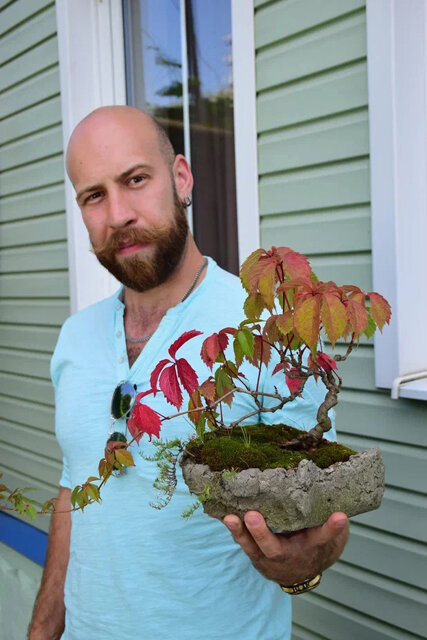    Алексей Мирошниченко увлекся растениями еще в раннем детстве