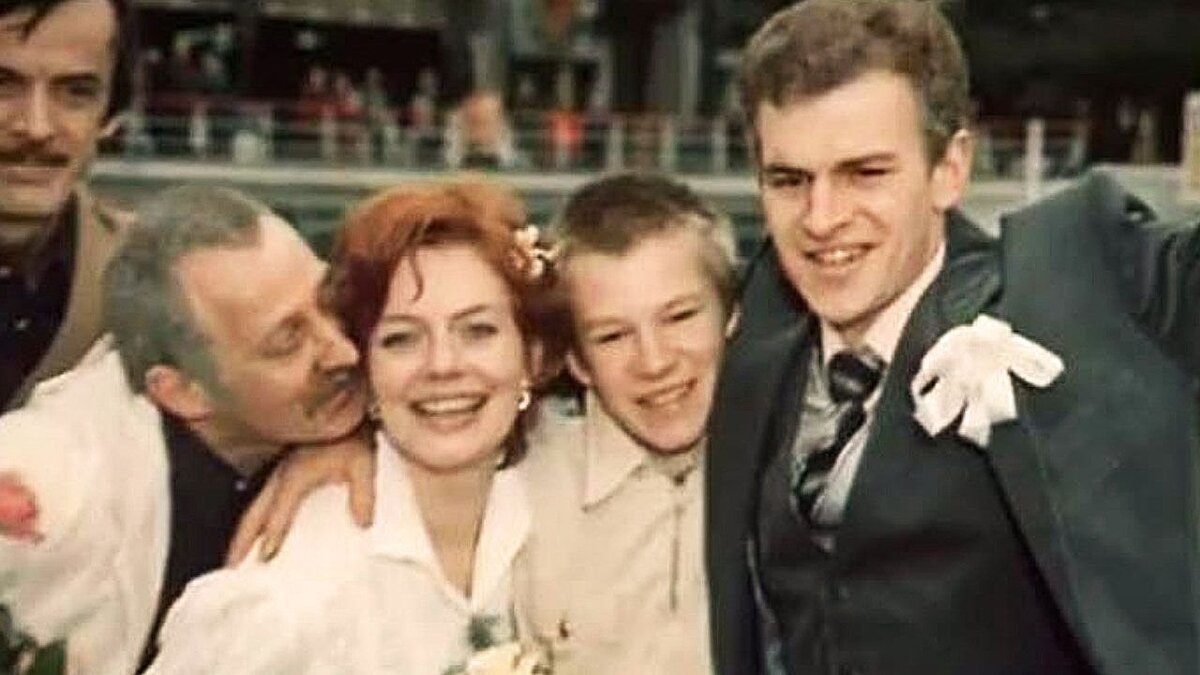 Фото из открытых источников интернет.  imgpreview.jpg Кадр из фильма  «Богач, бедняк…» 