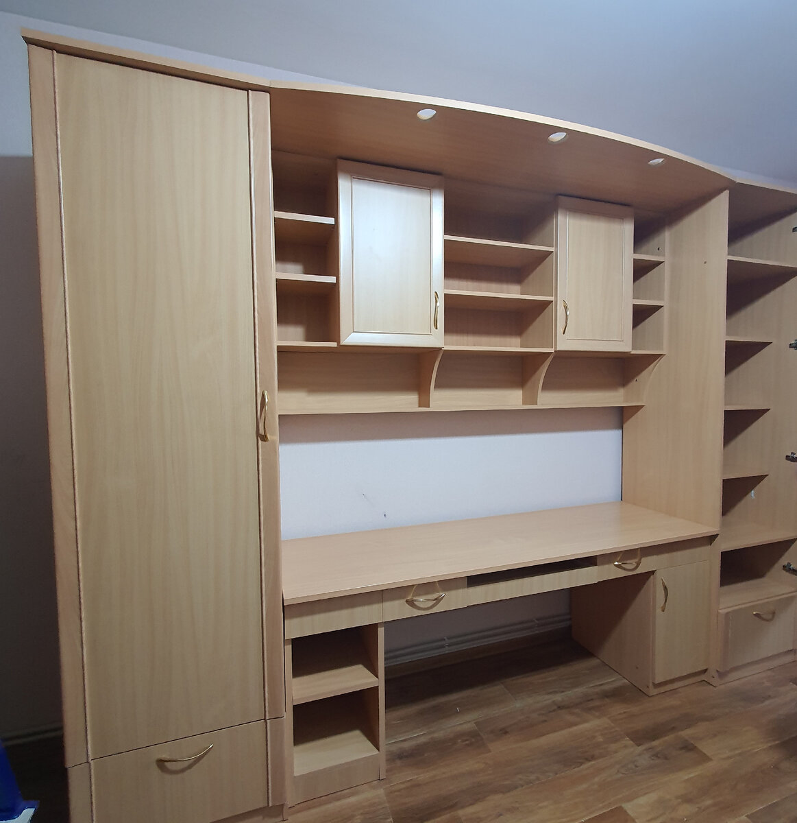 Довольно таки большая и вместительная