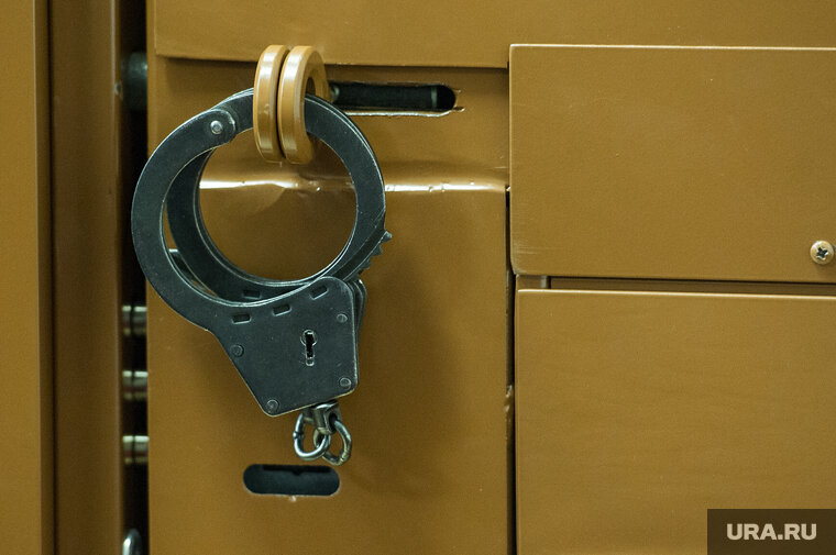    Министр проведет за решеткой два месяца