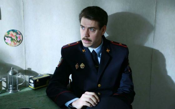 Дмитрий Дюжев в сериале «Рая знает». Кадр из сериала