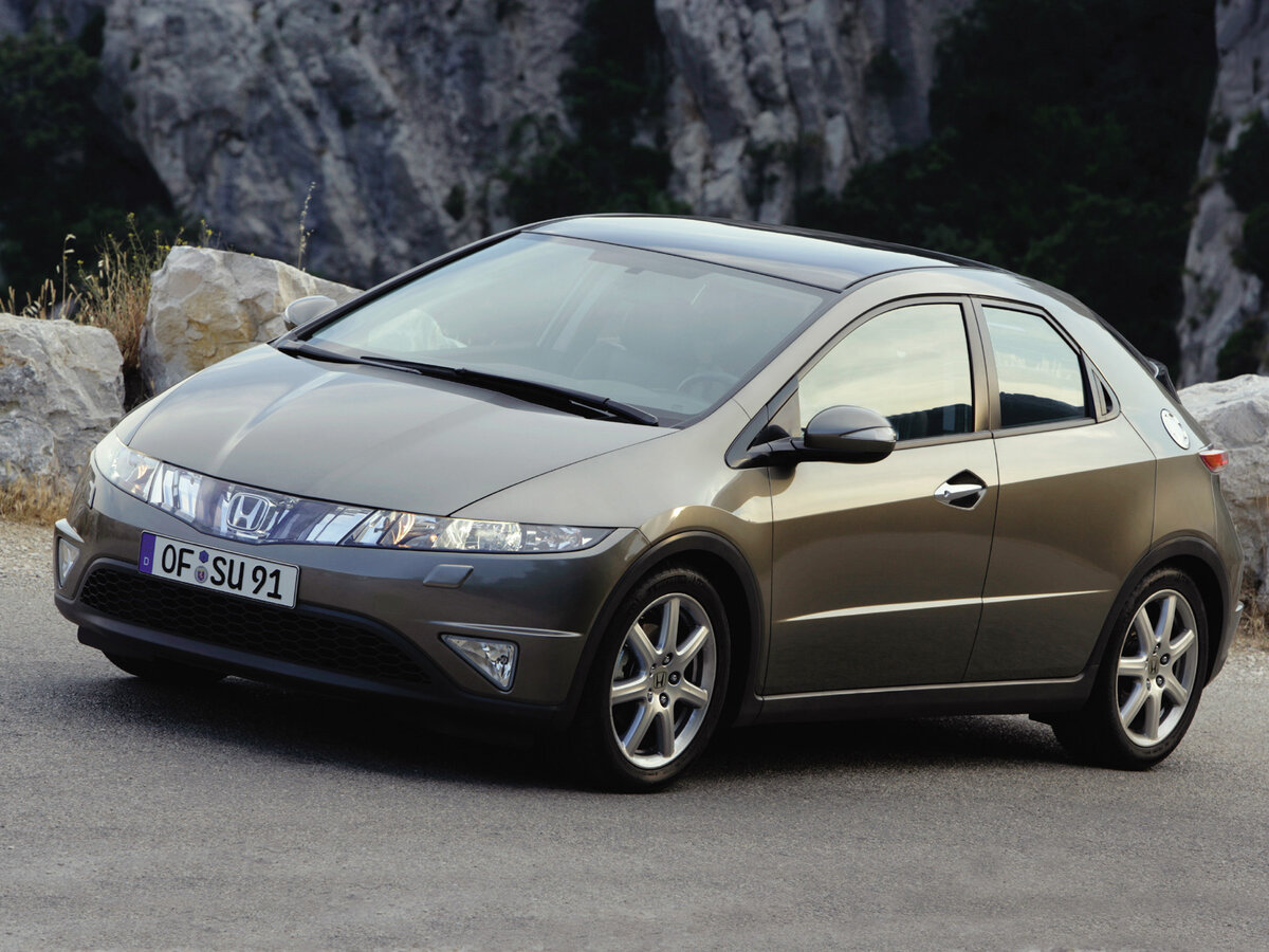 Honda Civic VIII хэтчбэк