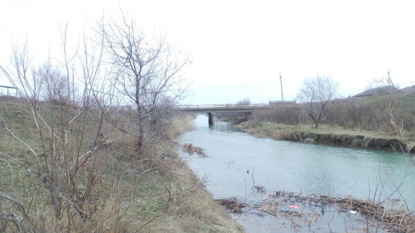  В начале 90-х справа стало появляться село с чувашским именем