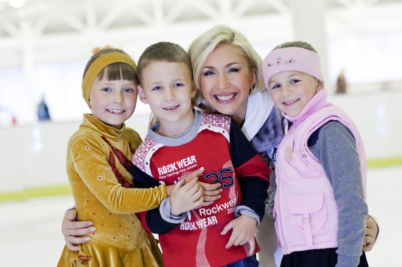 Анастасия Гребенкина с детьми