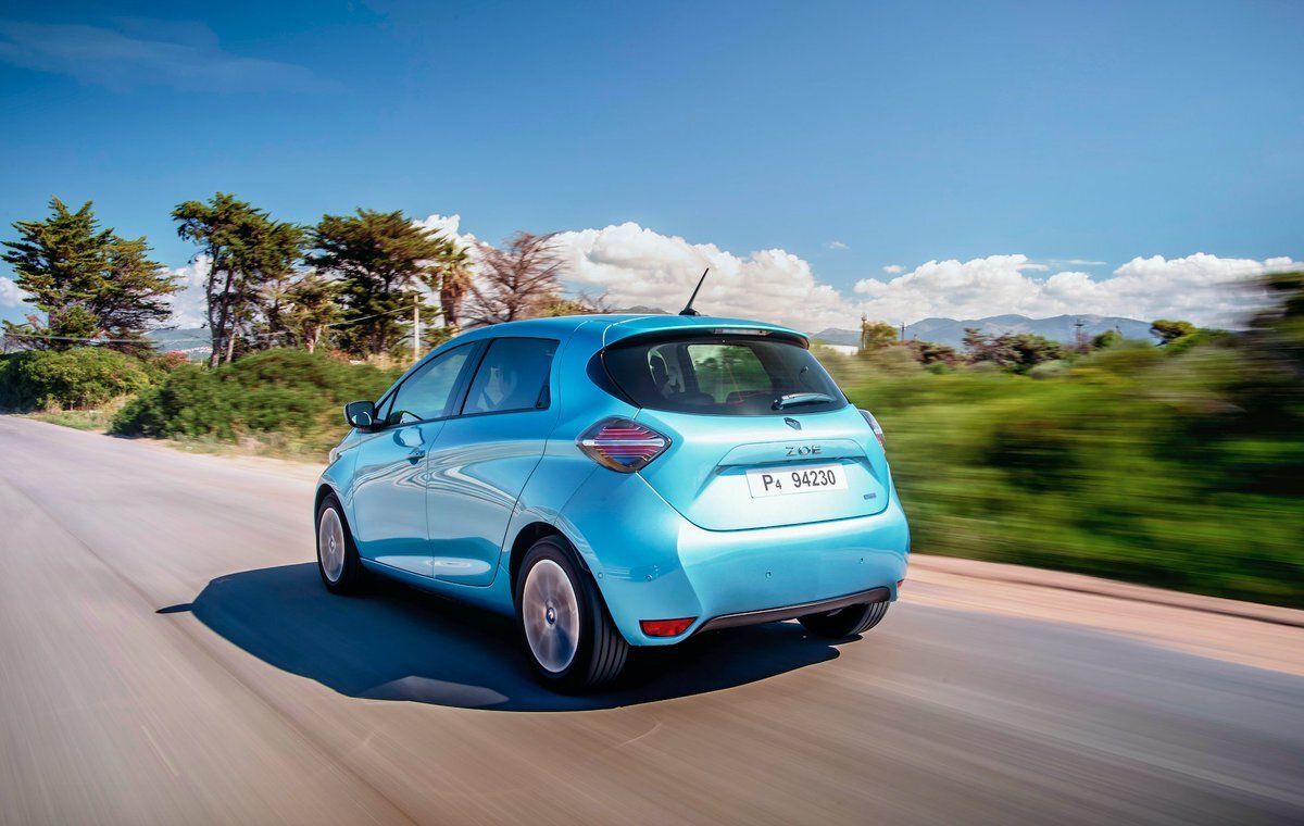 Лидер рынка электромобилей Франции