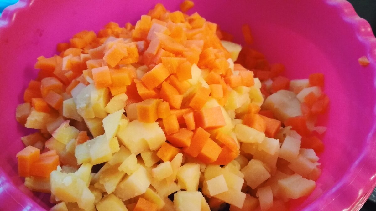 Варёная морковь – 1 шт.