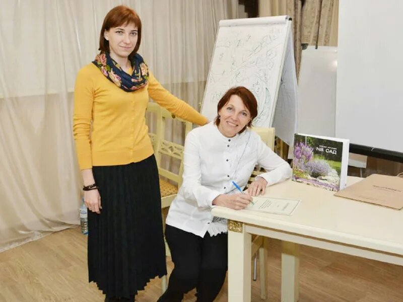 Людмила Свечникова, Наталья Борисова