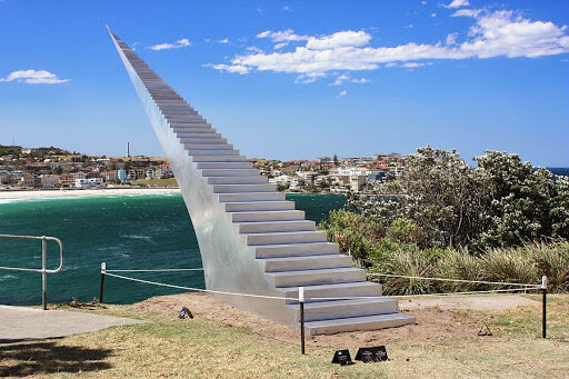 Джон Маккракен "Лестница в небо" ("Лестница Бесконечности")