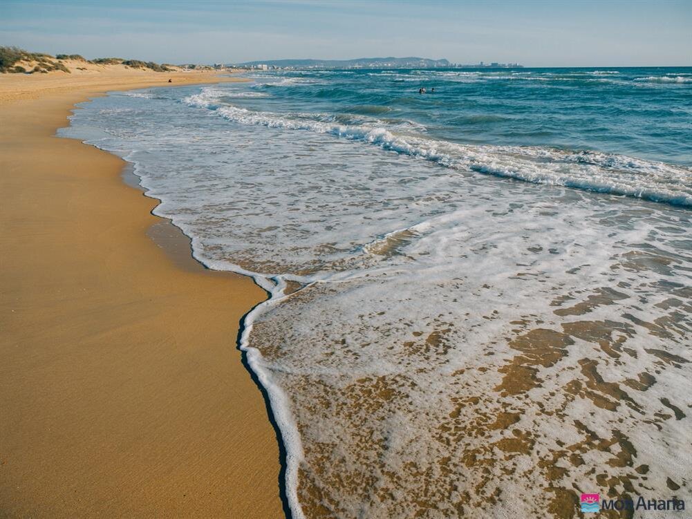 Ласковые пляжи - основная причина, по которой Витязево выбирают для отдыха с детьми.