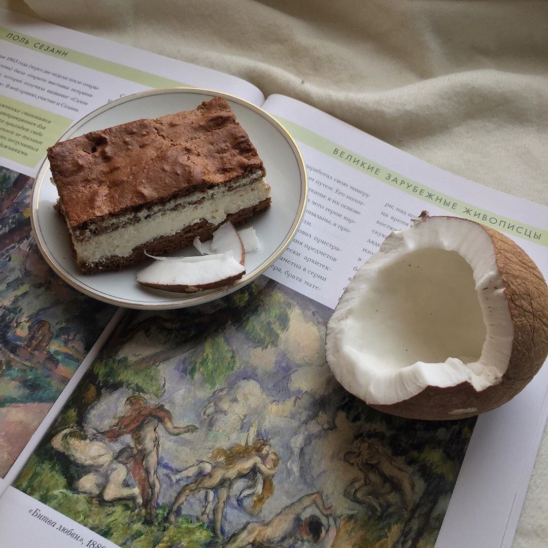 итоги недели без подсчёта калорий изменения есть. и они достаточно положительные.
⠀⠀⠀⠀⠀⠀⠀⠀⠀⠀⠀⠀⠀⠀⠀⠀⠀⠀⠀⠀⠀⠀⠀⠀⠀⠀⠀⠀
в начале было страшно. мне постоянно хотелось зайти в приложение чтобы посчитать сколько же я съела. мозг всячески пытался высчитать хоть примерное количество калорий. но через 2-3 дня я резко почувствовала какое-то облегчение. не знаю как это объяснить.. знаете, это как в начальной школе: ты переживал что получил 2 за контрольную, а тебе объявляют хорошую оценку, 4 или даже 5, и ты с радостью, облегчением и удивлением приходишь домой радовать родителей. ⠀⠀⠀⠀⠀⠀⠀⠀⠀⠀⠀⠀⠀⠀⠀⠀⠀⠀⠀⠀⠀⠀⠀⠀⠀⠀⠀⠀
🙌🏻ментальное здоровье.
это самый положительный результат и важный для меня пункт. я стала меньше переживать и вообще в принципе испытывать негативные эмоции. как камень с души. 
многие у кого РПП вспоминают времена когда жизнь была беззаботной. нам было вообще пофигу че мы там и сколько съели. так вот..я хочу сказать что это беззаботное чувство возвращалось. я была так счастлива в этот момент..
⠀⠀⠀⠀⠀⠀⠀⠀⠀⠀⠀⠀⠀⠀⠀⠀⠀⠀⠀⠀⠀⠀⠀⠀⠀⠀⠀⠀
🙌🏻перестала видеть своё отражение в зеркале искаженным.
да, до этой недели иногда мне не нравилось мое тело, и я пыталась найти какие-то изъяны.
сейчас я вижу просто красивую, стройную девушку с привлекательным телосложением. конечно не могу сказать, что мое тело идеально, нет недостатков, но я принимаю их, потому что идеальных людей нет.
⠀⠀⠀⠀⠀⠀⠀⠀⠀⠀⠀⠀⠀⠀⠀⠀⠀⠀⠀⠀⠀⠀⠀⠀⠀⠀⠀⠀
главное здесь то, что я хочу видеть себя стройной, а не худой😌
⠀⠀⠀⠀⠀⠀⠀⠀⠀⠀⠀⠀⠀⠀⠀⠀⠀⠀⠀⠀⠀⠀⠀⠀⠀⠀⠀⠀
буду ли я дальше считать калории?
⠀⠀⠀⠀⠀⠀⠀⠀⠀⠀⠀⠀⠀⠀⠀⠀⠀⠀⠀⠀⠀⠀⠀⠀⠀⠀⠀⠀
думаю, что нет.
я чувствую себя спокойно, на душе мне хорошо и сейчас это самое важное. #кушаюбезкалорий
⠀⠀⠀⠀⠀⠀⠀⠀⠀⠀⠀⠀⠀⠀⠀⠀⠀⠀⠀⠀⠀⠀⠀⠀⠀⠀⠀⠀
когда все это пройдёт на 100%
и я буду уверена, что больше не боюсь, то начну временно считать ккал для того, чтобы подсушиться и добиться рельефного, подтянутого тела. а сейчас занятия спортом просто для поддержания мышц в тонусе. ⠀⠀⠀⠀⠀⠀⠀⠀⠀⠀⠀⠀⠀⠀⠀⠀⠀⠀⠀⠀⠀⠀⠀⠀⠀⠀⠀⠀