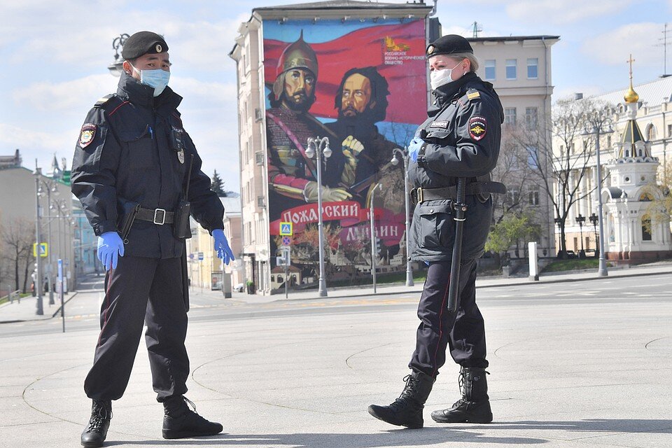   Москве вслед за Московской областью будет введен масочный режим.Фото: Владимир ВЕЛЕНГУРИН