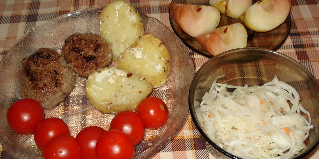 Раньше котлеты получались невкусные, пока не узнала один секрет...