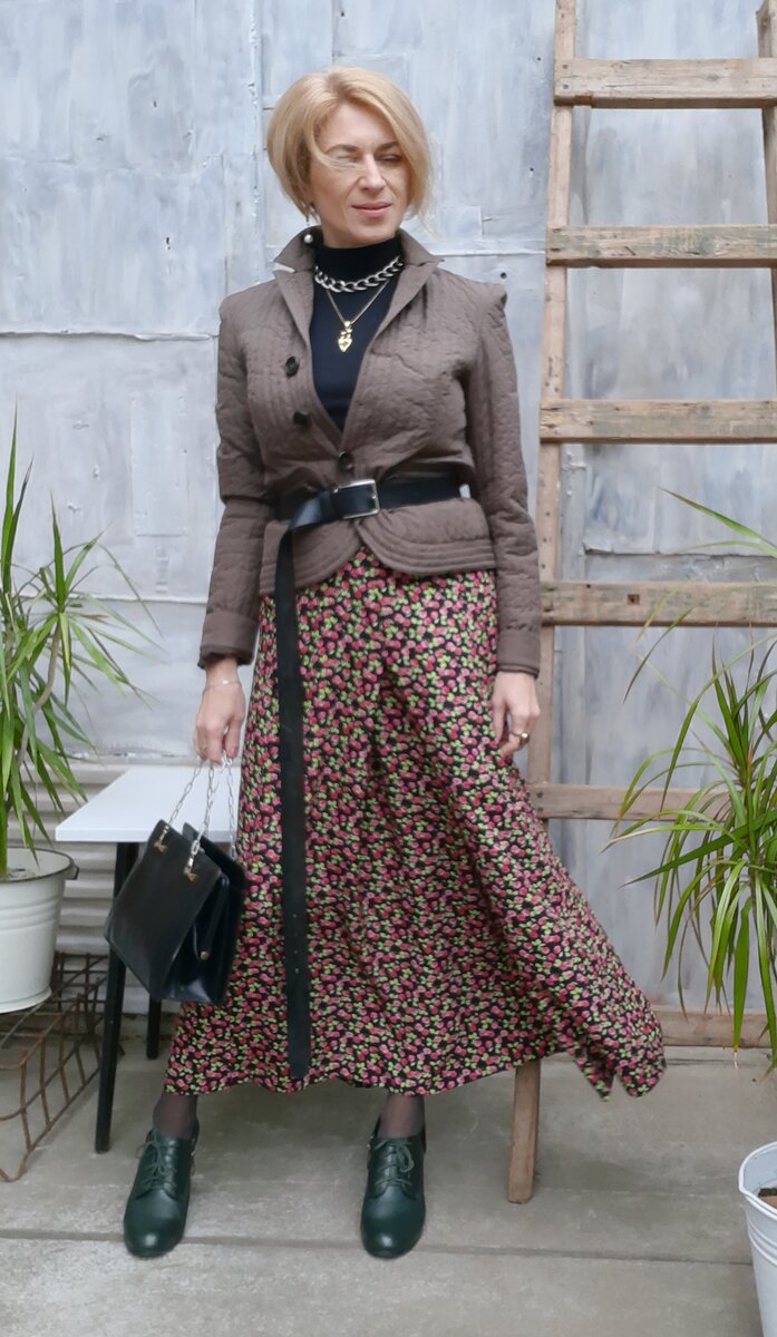 Жакет, водолазка и юбка. 