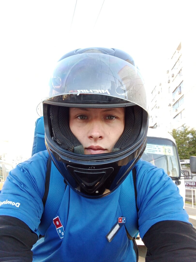 Хорошо не там где много платят, а там где ты хочешь работать с удовольствием.