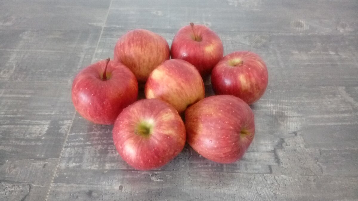 Яблоки на 160 рублей из "Пятерочки"