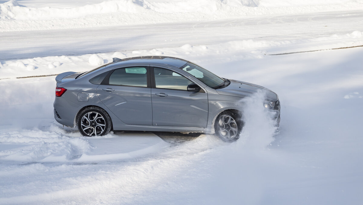 Lada Vesta Sport серая