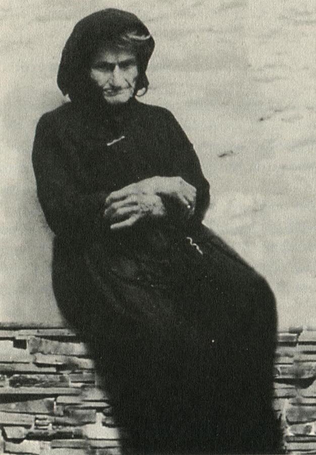 София Хотокуриду (1883 -1974). Преподобная канонизирована Решением Синода Элладской Церкви от 7 июня 2012 г. Память ее внесена в месяцеслов и РПЦ под 23 апреля /6 мая. Фото при жизни