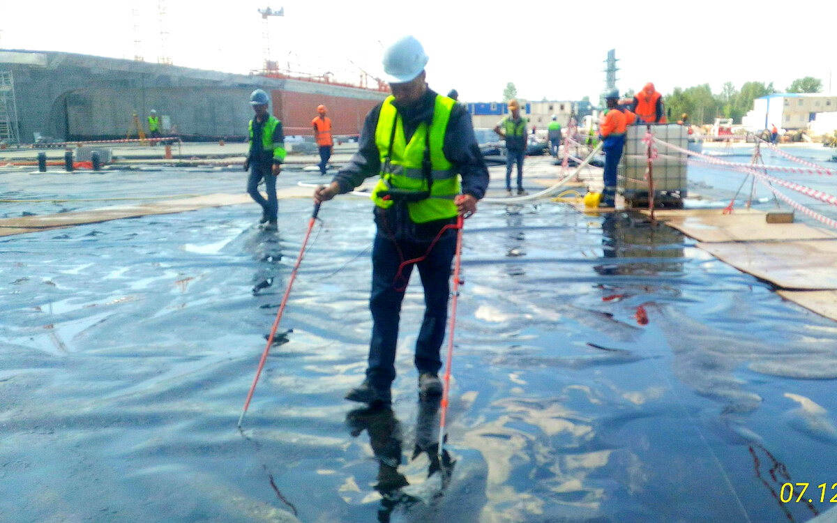 Обследование мембранной кровли электрическим методом. АВ-ГАРАНТ