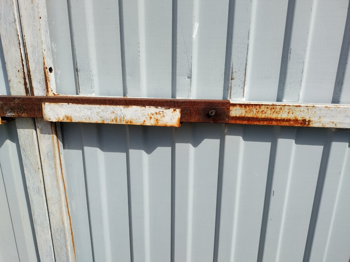 Некоторые детали вообще не крашенные