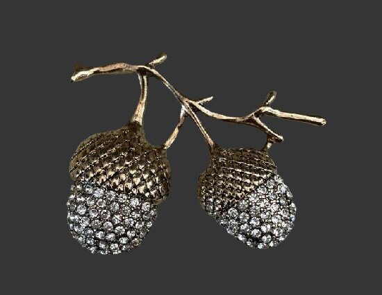 Брошь желуди. Золотой тон, стразы