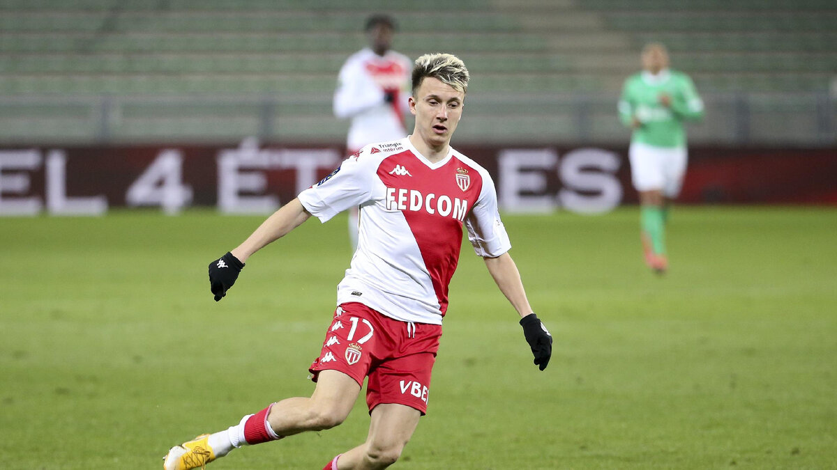 Головин с мячом