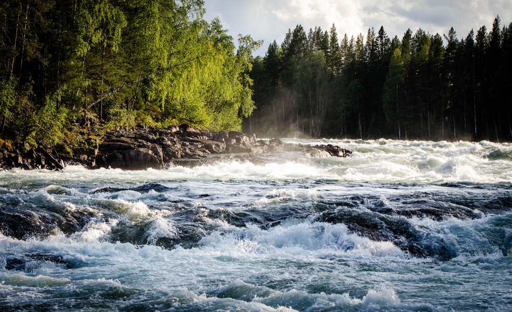 Сильная стихия Воды дает большие возможности для развития способности видеть будущее... 