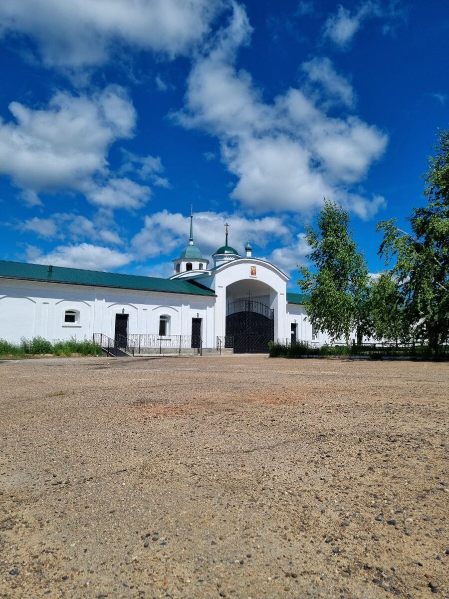 Монастырь