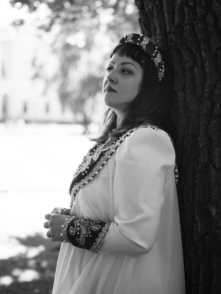 Юля – основательница студии вокала GUDBA, солистка группы Gudba Vadzana