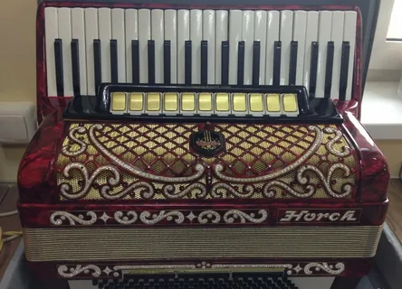 Аккордеон фирмы Horch.