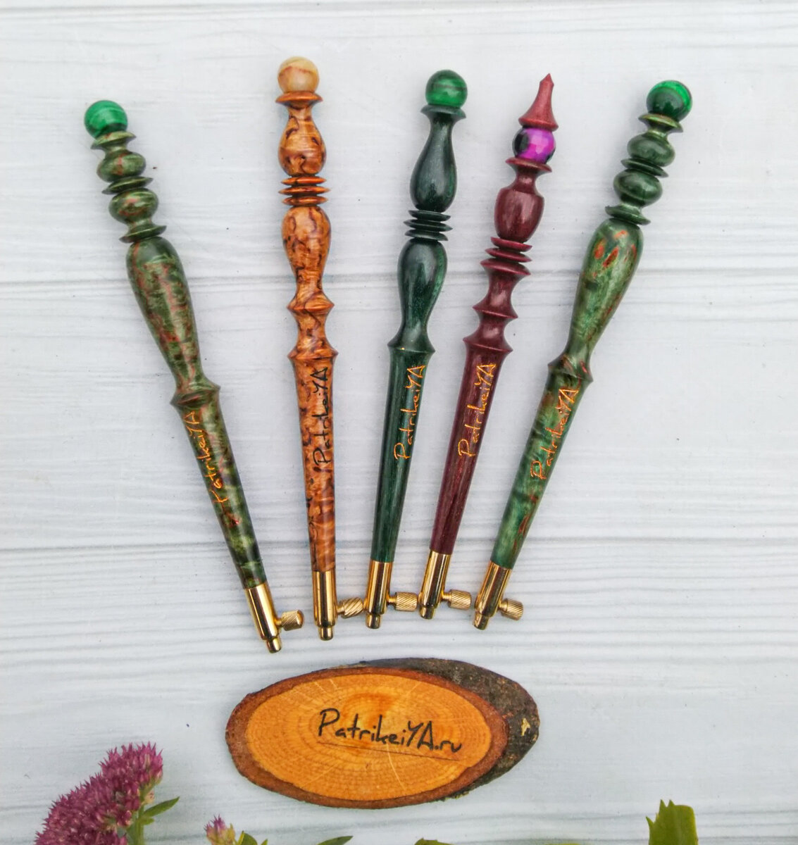 Люневильские крючки из мореной карельской березы доступные к заказу 