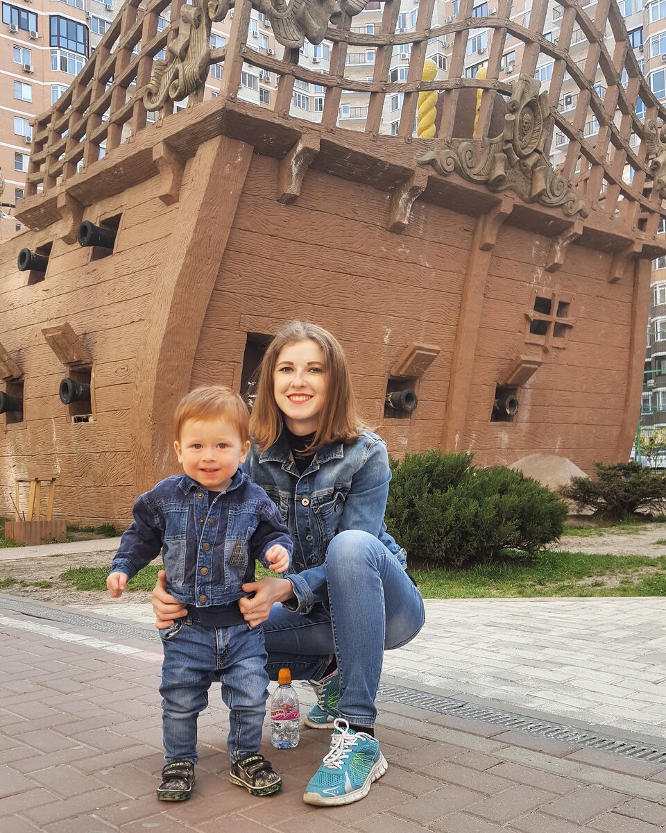 А чувак и чувиха которые ходят на работу 5/2 выполняя указания вышестоящего начальства типа нет? 