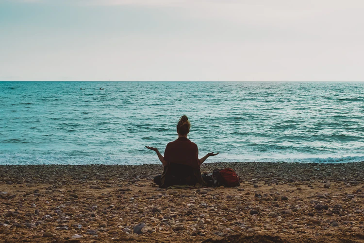 https://unsplash.com/photos/2pUP1Ts1bmo 