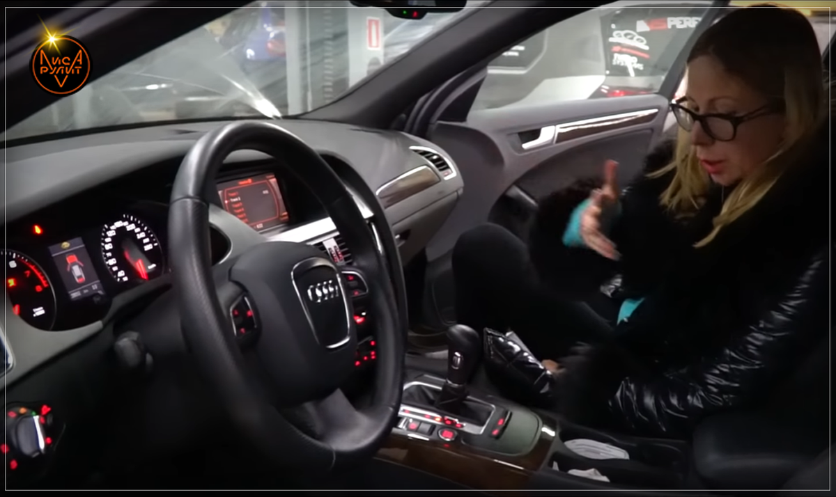 лиса рулит салон автомобилей