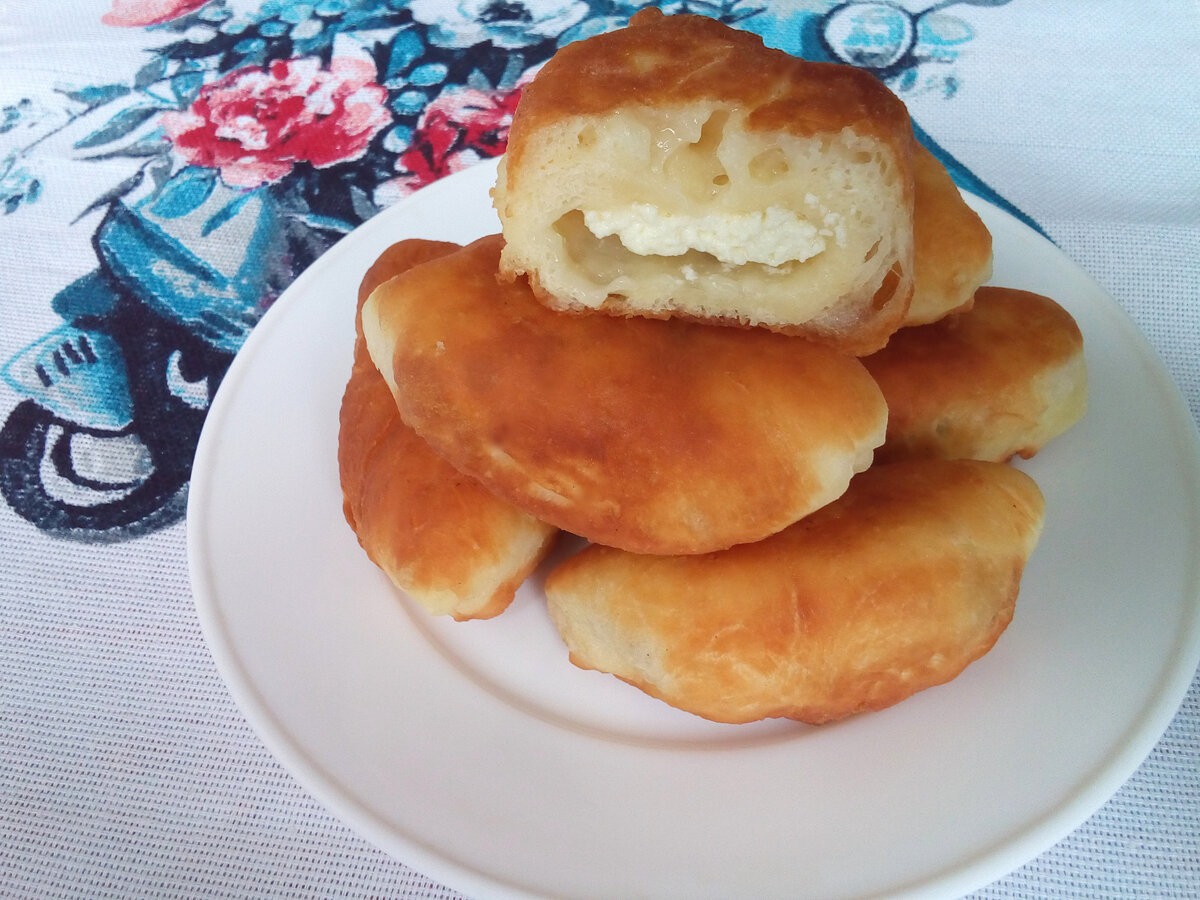 Пирожки жареные с творогом рецепт с фото, как приготовить на internat-mednogorsk.ru