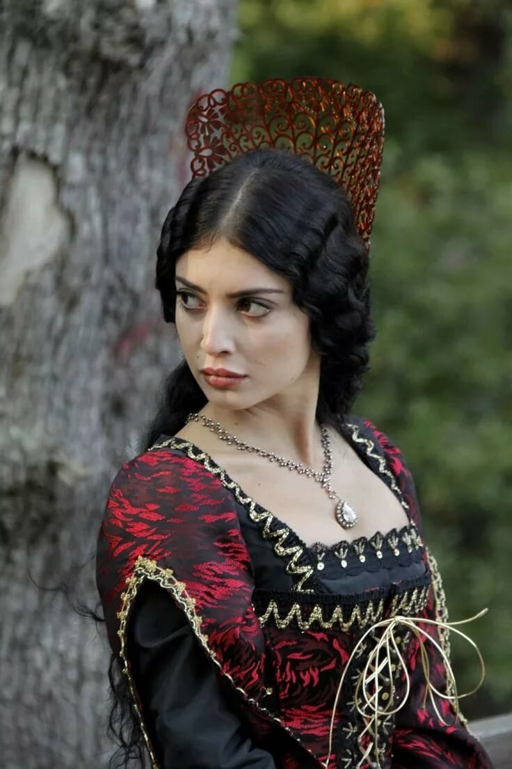Изабелла Фортуна https://muhtesemyuzyil.fandom.com/ru/wiki