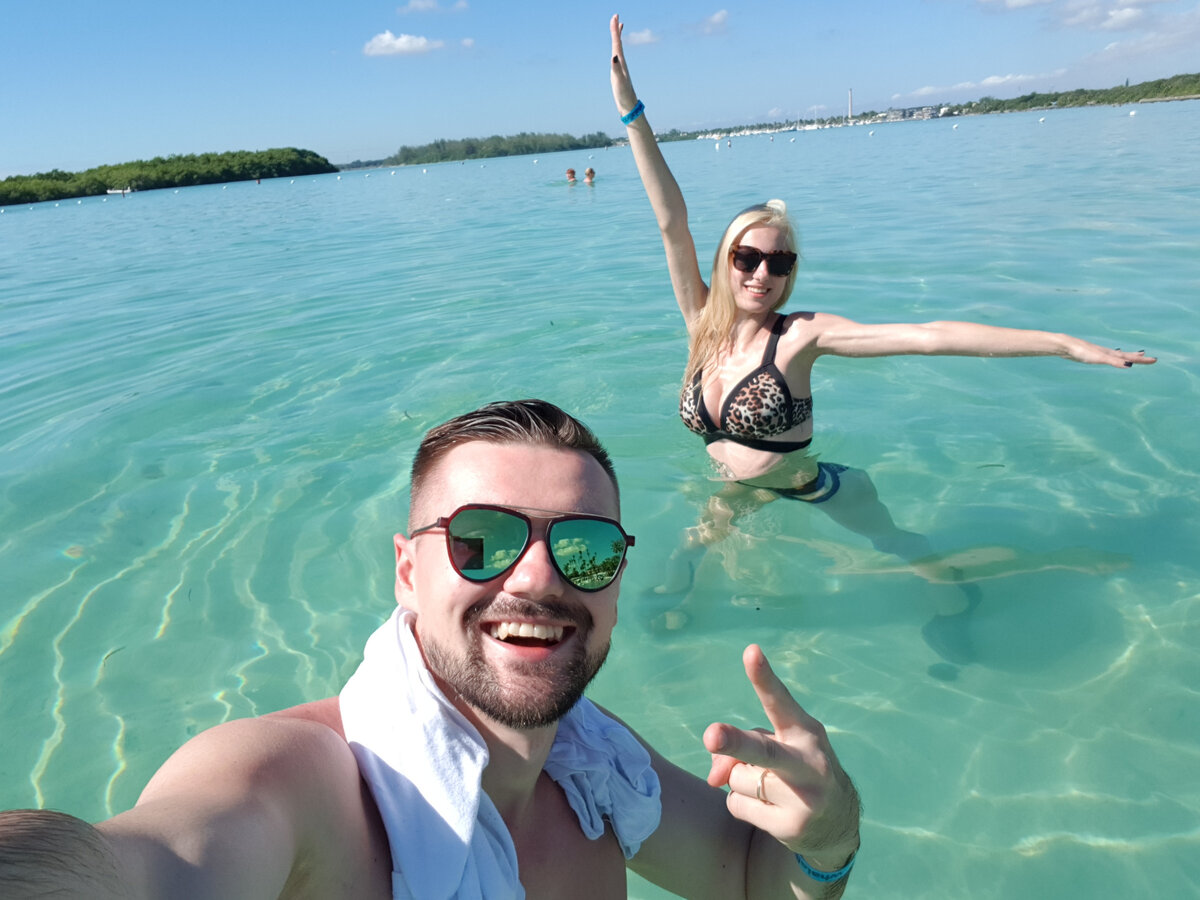 Молодые и довольные) Ехать ли парой в Доминикану? О, да!) Надо ехать!)