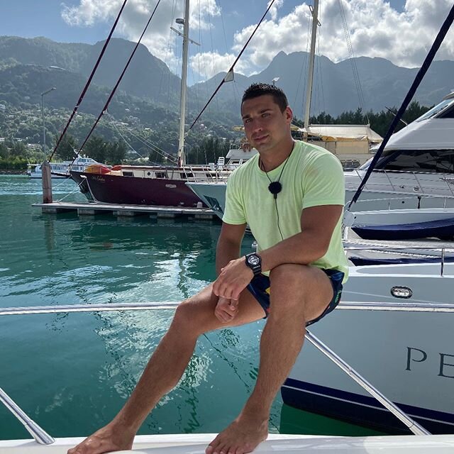 Влад покинул телепроект дом-2.парень сам попросил ведущих поставить его  голосование.Ребята проголосовали проти него,уйдет ли за возлюбленным Екатерина Салон узнаем из эфиров!