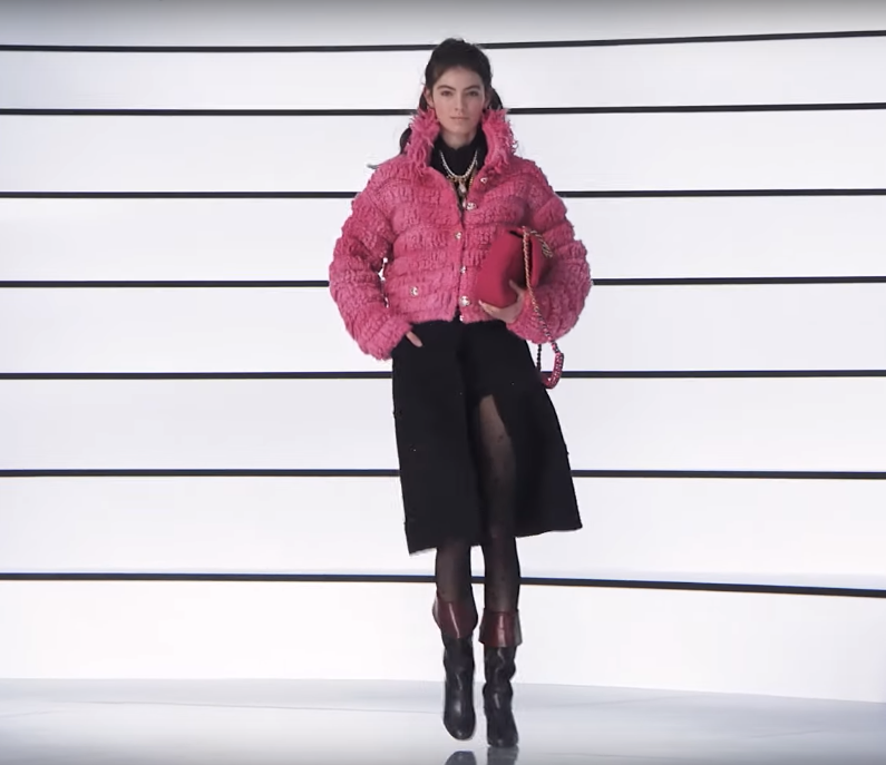 Показ CHANEL Коллекция Prêt-à-Porter Осень-Зима 2020/21