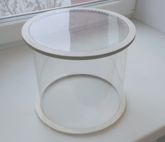 Примерно такой, D=220mm