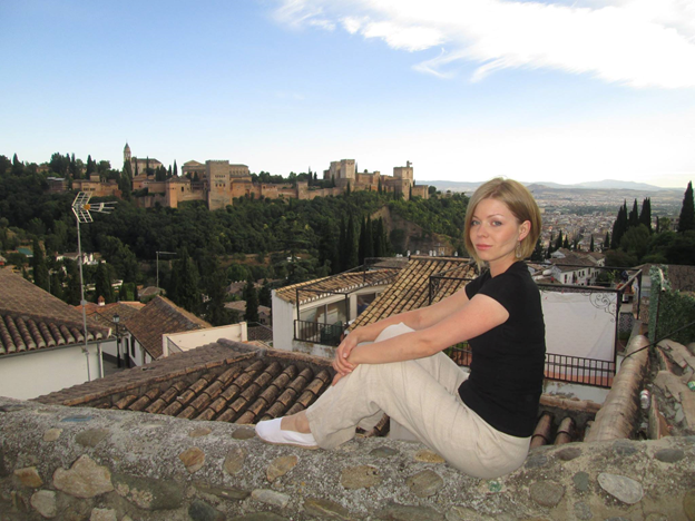 С такой красивой стрижкой из московского салона я приехала в Испанию  