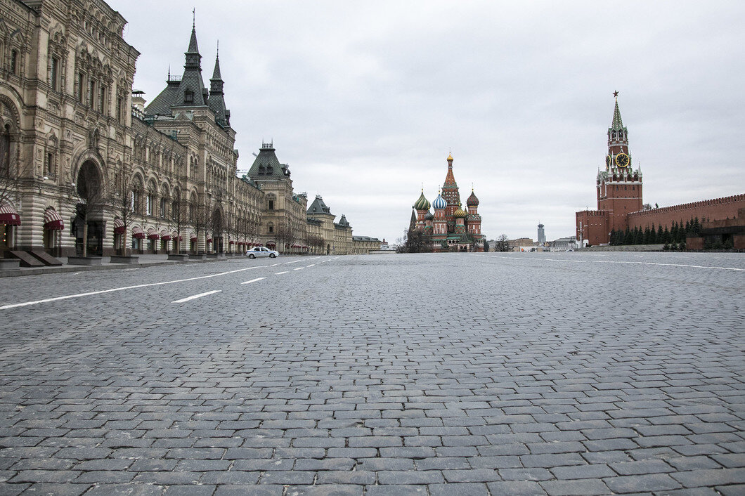 Москва без людей. Москва. Площадь без людей. Городская площадь без людей.