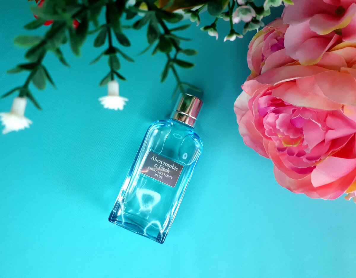 Из дешевых это самый любимый аромат. Заменить его может только Eclat de Fleurs от Lanvin