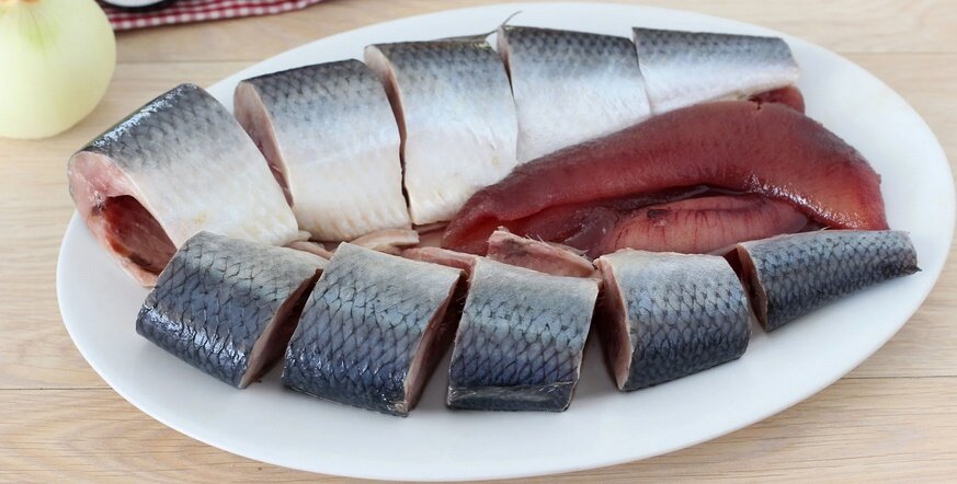 Сельдь с икрой
