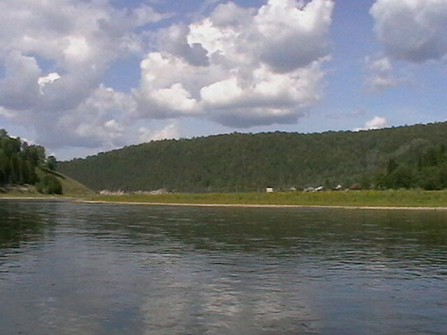  В Юрюзань впадает очередная речка.. фото автора