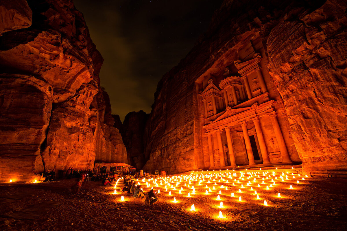 Источник https://www.travelworld.it/wp-content/uploads/2018/11/Giordania-Petra12.jpg