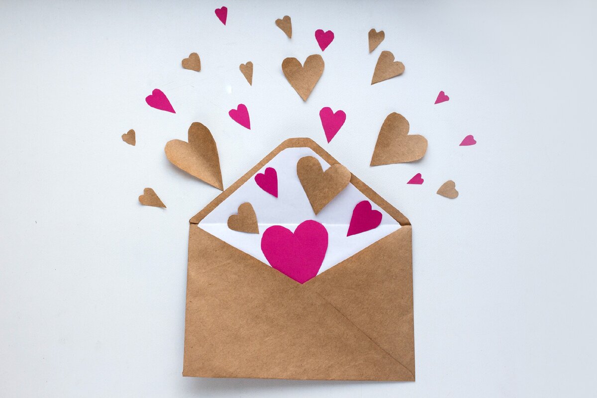 Самый простой способ признаться в своих чувствах - подарить валентинку