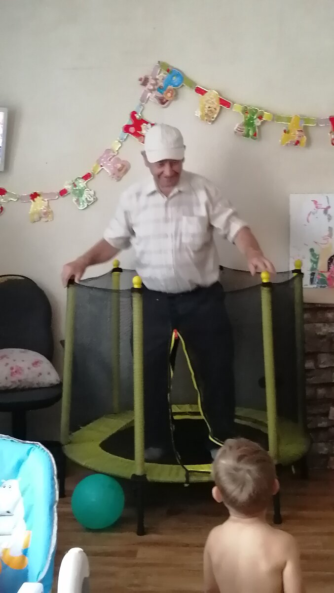 Старшее поколение тоже заценили) 