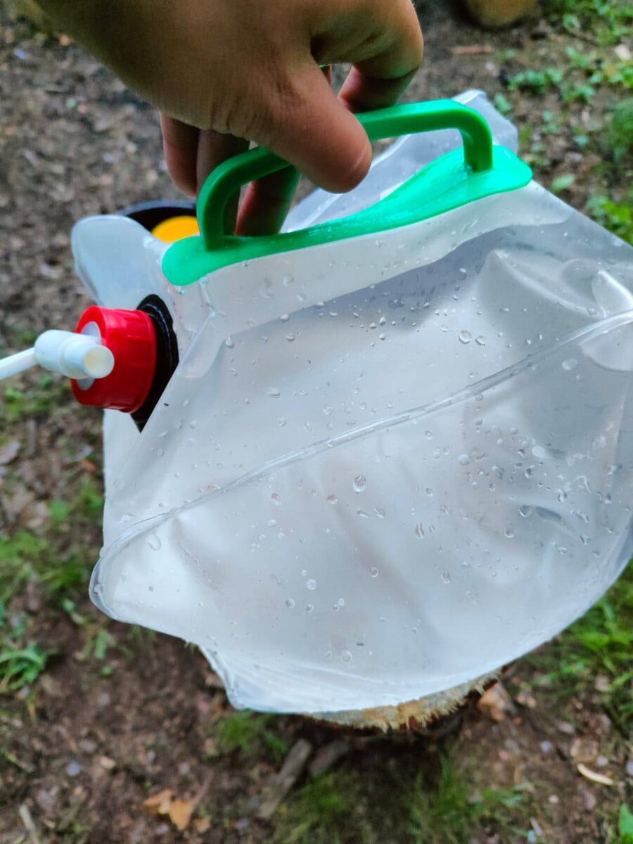 вода через две недели стала кристально чистой 