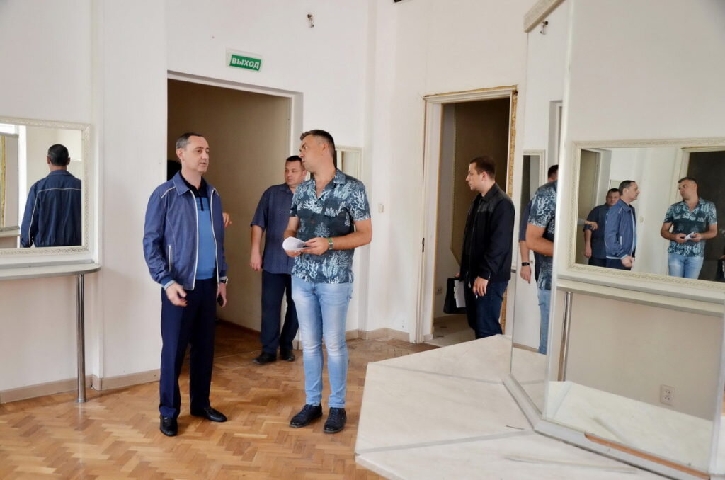 Виктор Тепляков